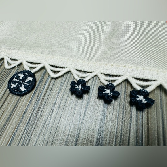 Tory Burch scarf floral flower print - Picture 5 of 12